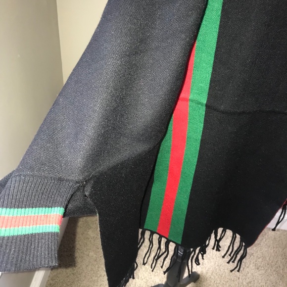 Poncho/Kimono Sweater - Picture 4 of 7